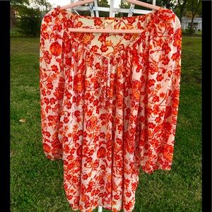 Sweet orange and white size 3X blouse.  Faded Glory…great fall colors!!!